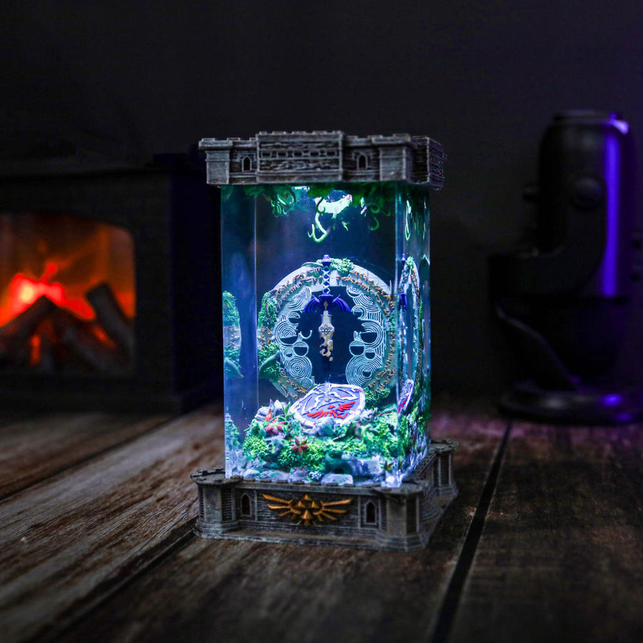 Legend of Zelda Lamps – Zelda Shield and Master Sword Resin Diorama Lamp
