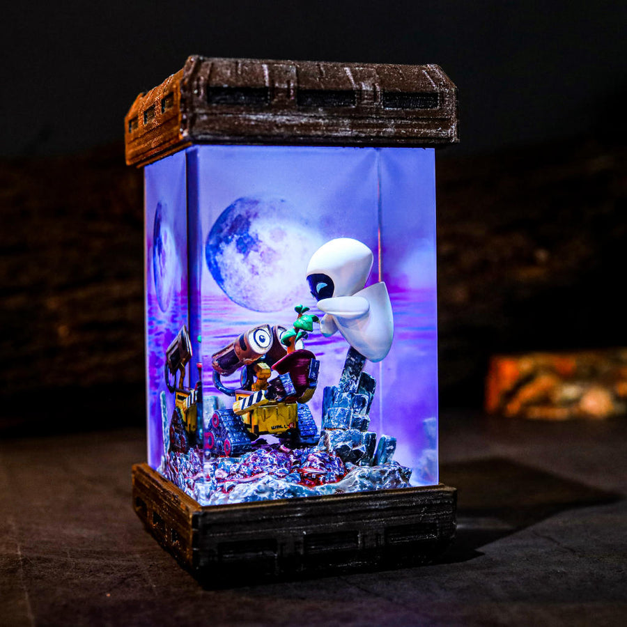 WALL-E Lamps – Wall-E and Eve Resin Lamp